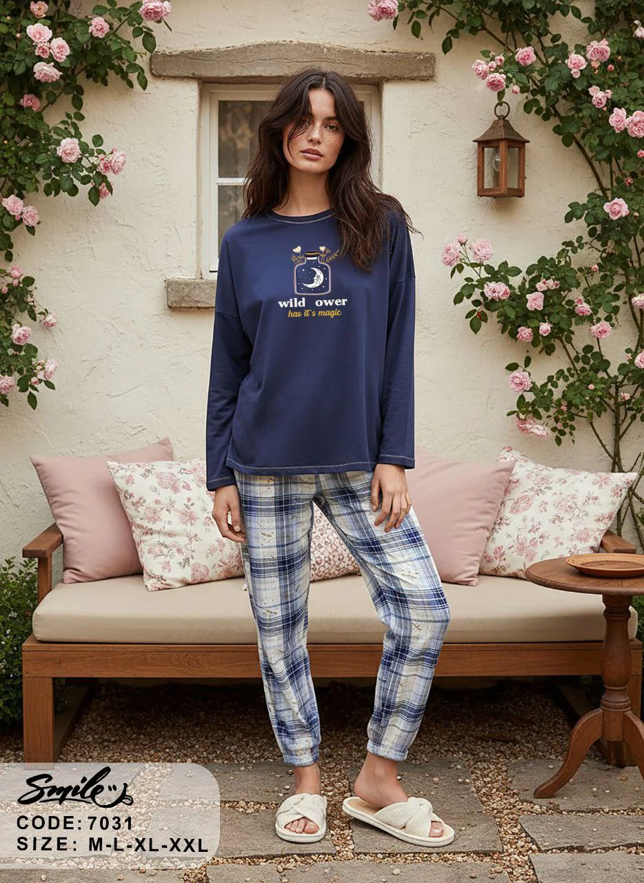 Summer women pajama smile 7031